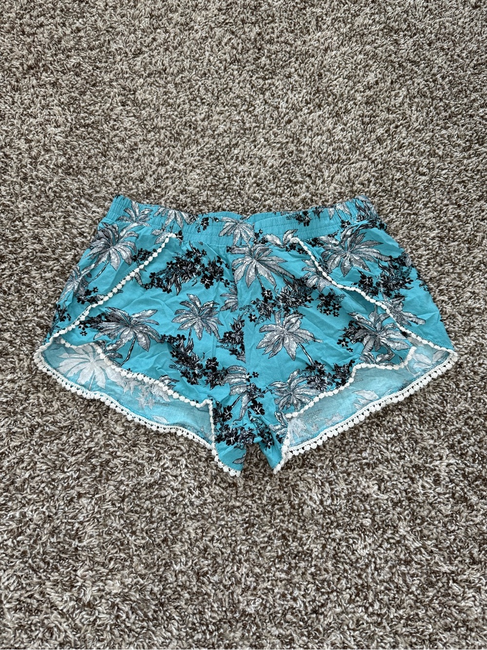 iris Los Angeles Teal Palm-Print Lounge Shorts with White Lace